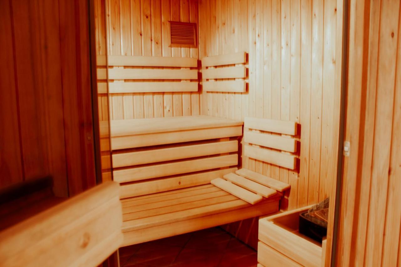 Luxus Familienvilla Mit Jacuzzi & Sauna 2 Tzummarum ภายนอก รูปภาพ