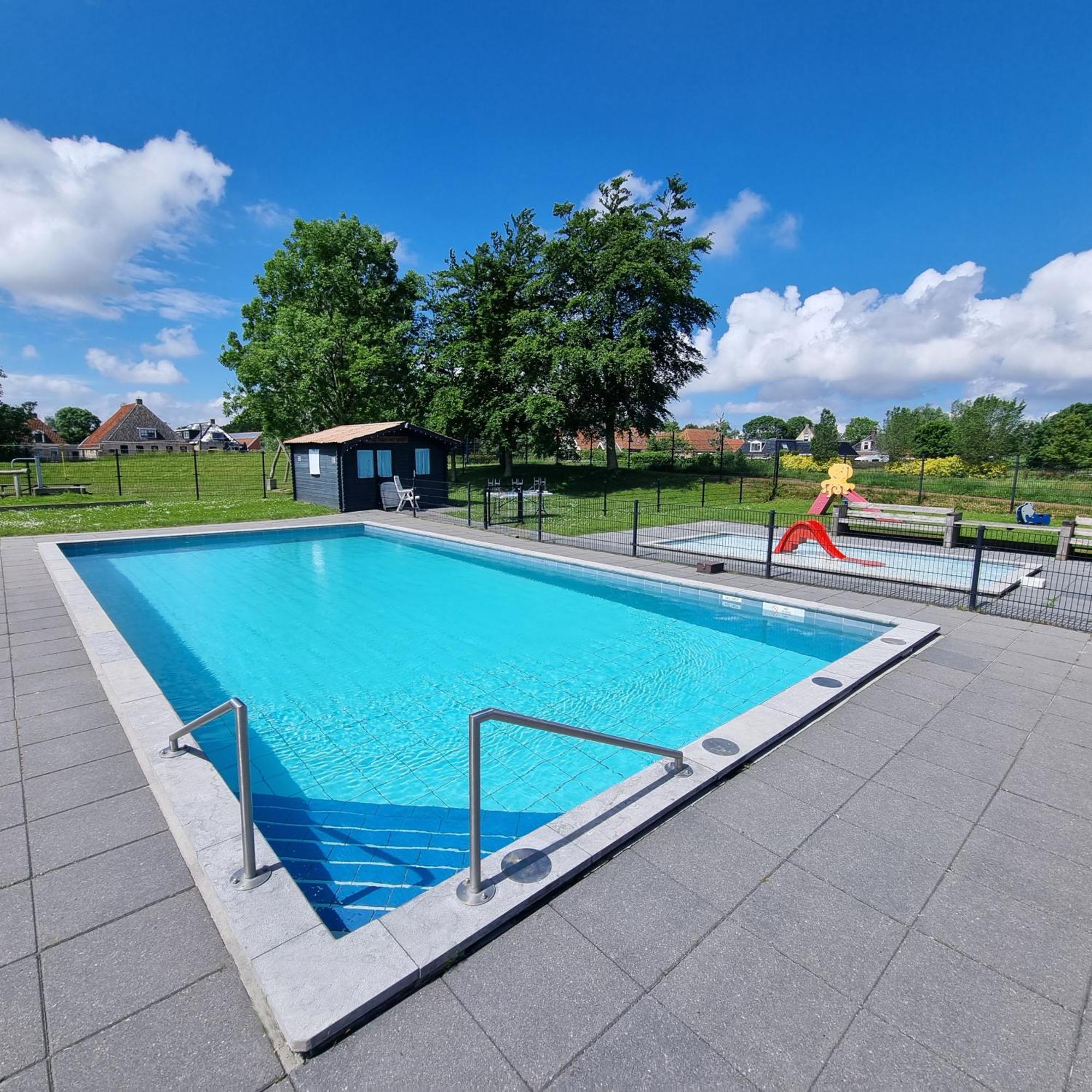 Luxus Familienvilla Mit Jacuzzi & Sauna 2 Tzummarum ภายนอก รูปภาพ